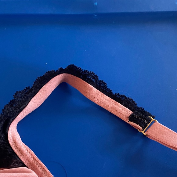 Soma Embraceable Unlined Pink and Black Lace Bra - Picture 5 of 11